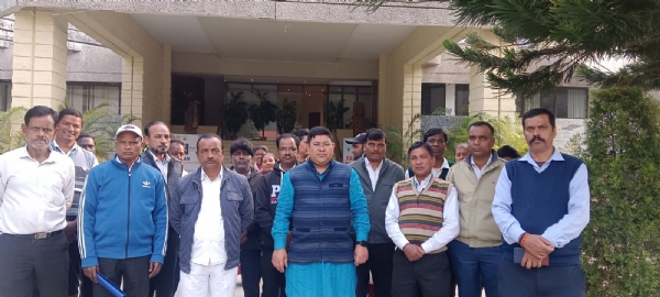 बैठक में शामिल होने के बाद अजय राय समेत अन्य की तस्वीरें बैठक में शामिल होने के बाद अजय राय समेत अन्य की तस्वीरें