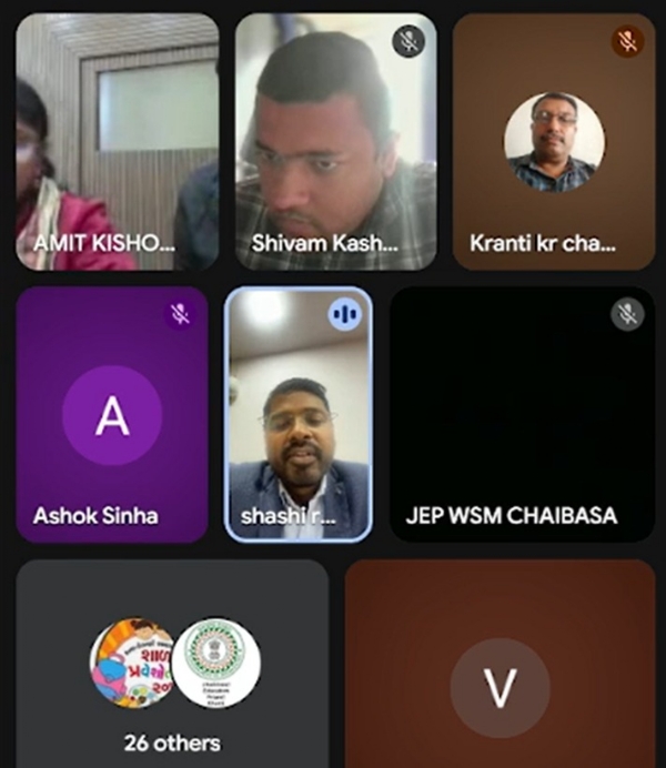 बैठक की तस्वीर बैठक की तस्वीर