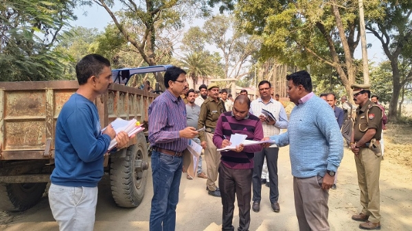 नैमिषारण्य में जिलाधिकारी ने चल रहे विकास कार्यों का अवलोकन किया नैमिषारण्य में जिलाधिकारी ने चल रहे विकास कार्यों का अवलोकन किया