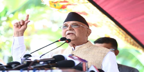 सभा को संबंधित करते ओली