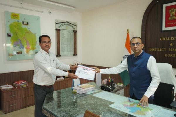 कोरबा : विशेष गहन पुनरीक्षण कार्यक्रम में उत्कृष्ट कार्य हेतु बीएलओ सम्मानित