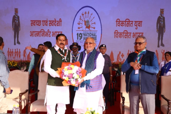 19वीं राष्ट्रीय जम्बूरी कार्यक्रम में पेजेंट शो का उद्घाटन करते वित्त एवं संसदीय कार्य मंत्री सुरेश खन्ना