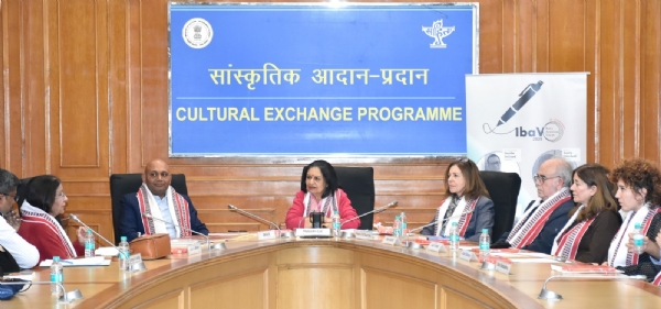 साहित्य अकादमी में एक काव्य-पाठ का आयोजन