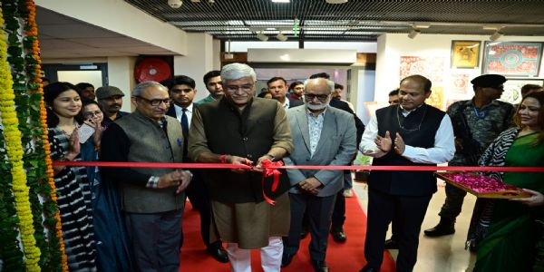 केंद्रीय संस्कृति मंत्री शेखावत ने महिला शिल्पी प्रदर्शनी का उद्घाटन किया