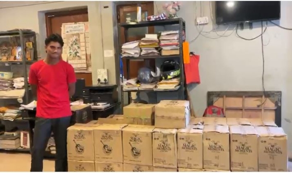 भारी मात्रा में जब्त शराब के साथ आरोपित