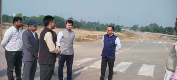 कोरबा कलेक्टर ने राष्ट्रीय राजमार्ग एवं जल संसाधन संबंधी कार्यों का किया निरीक्षण