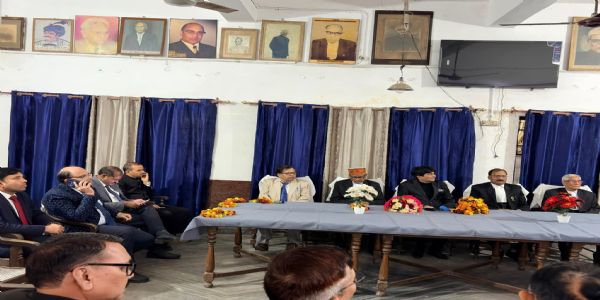 नागरिक व अधिवक्ता अपने कर्तव्यों का निष्ठा पूर्वक करें पालन