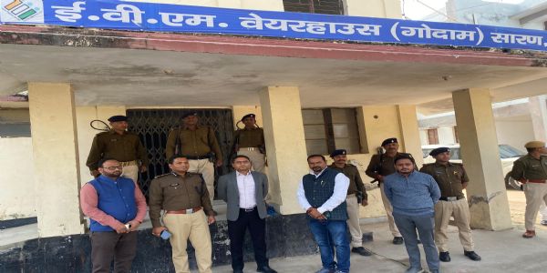 जिलाधिकारी और एसएसपी ने किया इवीएम वेयरहाउस का गहन निरीक्षण