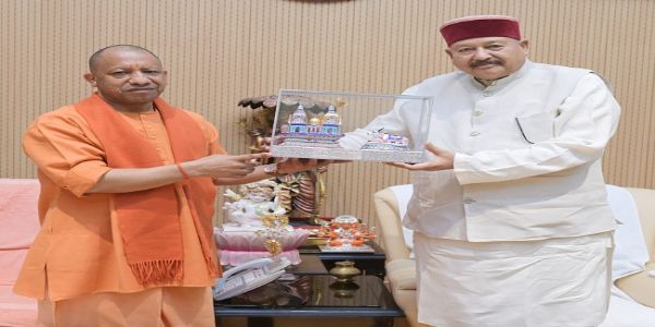 उत्तराखंड के मंत्री सतपाल महाराज ने योगी आदित्यनाथ से इकबालपुर नहर के निर्माण और शुक्रताल सहित कई विषयों पर की चर्चा