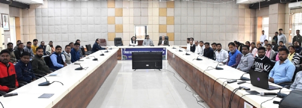 कार्यक्रम की फाेटाे।