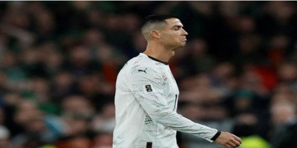 पुर्तगाल के सुपरस्टार फुटबॉलर क्रिस्टियानो रोनाल्डो पुर्तगाल के सुपरस्टार फुटबॉलर क्रिस्टियानो रोनाल्डो