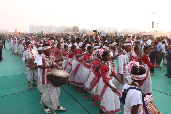 19वीं राष्ट्रीय जम्बूरी कार्यक्रम में प्रस्तुति देते कैडेट्स