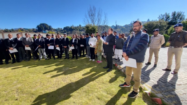 संविधान दिवस पर न्यायालय परिसर में आयोजित कार्यक्रम