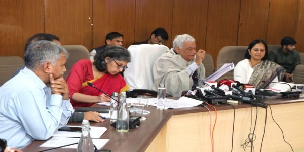 किसानों को उर्वरकों की निर्बाध आपूर्ति हेतु राज्य सरकार के सशक्त प्रयास : कृषि मंत्री डॉ. किरोड़ी लाल