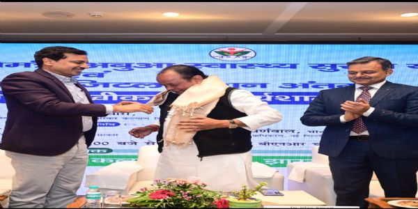 मरीजों के निधन के बाद शव रोकने वाले निजी अस्पताल होंगे सील : मंत्री