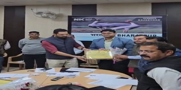 भरतपुर जिले में एसआईआर में उत्कृष्ट प्रदर्शन पर तीनों ईआरओ सम्मानित