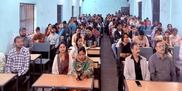 शिक्षा के साथ युवाओं के लिए कौशल और आत्मविश्वास जरूरी : दीपेश भारती