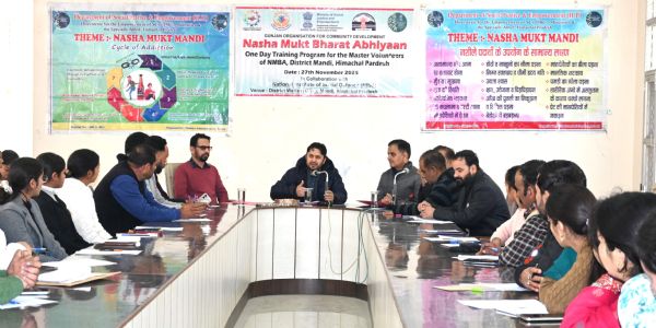 मंडी जिला में चिट्टे तथा अन्य नशे को जड़ से खत्म करने के लिए एकजुटता के साथ हो रहा कार्य: अपूर्व देवगन