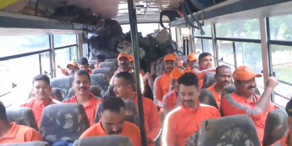 राष्ट्रीय आपदा राहत दल के सदस्य