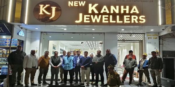 सतनाः सराफा में जीएसटी का छापा, तीनों दुकानों को किया गया सील