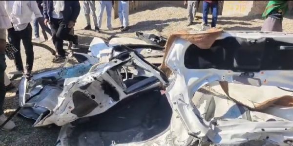 उप्र के सहारनपुर में कार पर बजरी लदा डंपर पलटने से एक ही परिवार के सात सदस्याें की मौत