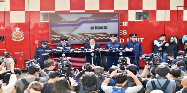 (अपडेट)हांगकांग की आठ आवासीय इमारतों में लगी आग में मरने वालों की संख्या बढ़कर 128 हुई, अधिकांश की पहचान असंभव