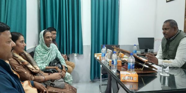 किन्नर समुदाय को जनकल्याणकारी योजनाओं से जोड़ने पर बल