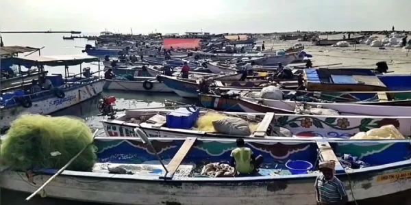 तूत्तुकुडी में चक्रवात के चलते मछुआरों को पांचवें दिन भी समुद्र में जाने से रोका गया