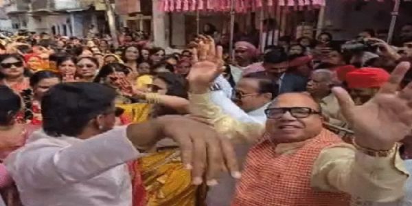 मप्रः मुख्यमंत्री मोहन यादव के छोटे बेटे की शादी के कार्यक्रम शुरू, माता पूजन में परिवार-दोस्तों ने जमकर डांस किया