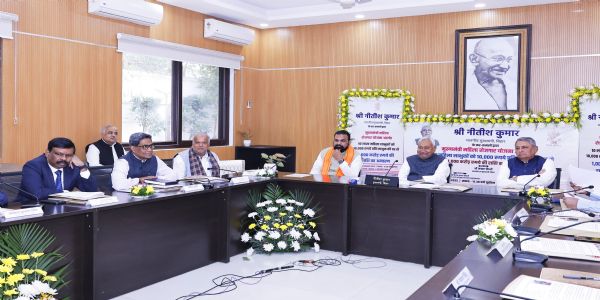 खेल मंत्री श्रेयसी सिंह ने खेल विभाग की योजनाओं एवं परियोजनाओं की विस्तृत समीक्षा