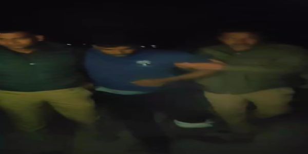 पुलिस मुठभेड़ में गोकशी करने वाला शातिर बदमाश गिरफ्तार, पैर में लगी गोली