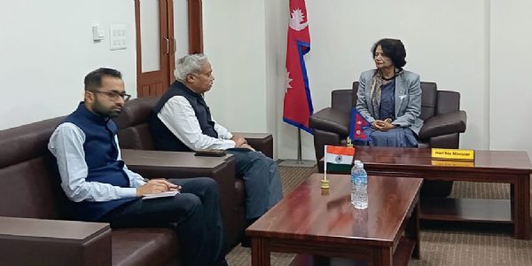 भारतीय राजदूत से मिलीं नेपाल की स्वास्थ्य मंत्री, स्वास्थ्य सहयोग पर हुई गहन चर्चा