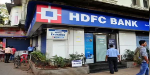 एचडीएफसी बैंक के लोगो का प्रतीकात्‍मक चित्र