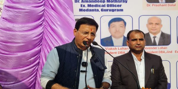 जींद : भाजपा सरकार में खिलाड़ी मर रहे हैं, डॉक्टर, व्यापारी डर रहे हैं : रणदीप सुरजेवाला