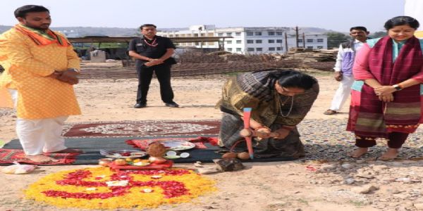 झाबुआ: केबिनेट मंत्री ने किया वर्किंग वुमन हॉस्टल के निर्माण कार्य का भूमिपूजन