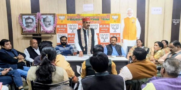 वास्तविक मतदाताओं को जोड़ना ही हमारा दायित्व : अनिल दीक्षित