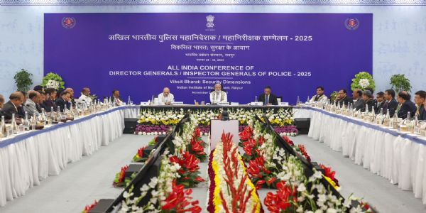 प्रधानमंत्री नरेन्द्र मोदी शनिवार को सम्मेलन में