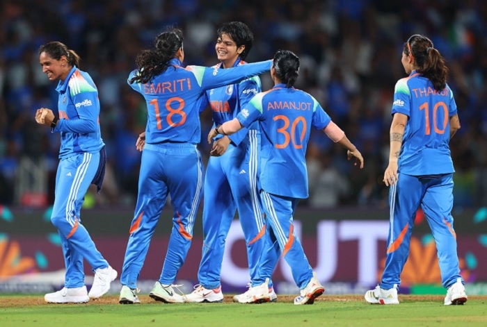 भारतीय महिला टीम बनी वनडे विश्व चैंपियन भारतीय महिला टीम बनी वनडे विश्व चैंपियन