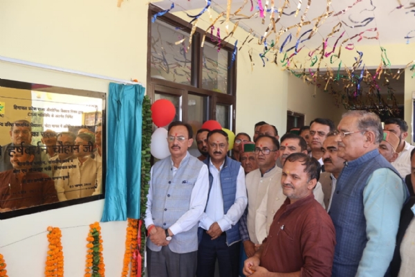 शिलाई विधानसभा क्षेत्र को आदर्श विधानसभा क्षेत्र बनाना मेरा लक्ष्य-हर्षवर्धन चौहान शिलाई विधानसभा क्षेत्र को आदर्श विधानसभा क्षेत्र बनाना मेरा लक्ष्य-हर्षवर्धन चौहान