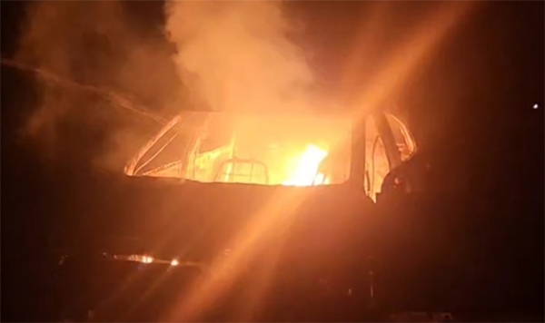 कार में लगी आग