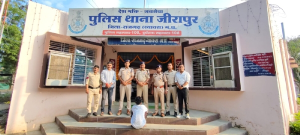 एक साल से फरार आरोपित प्रयागराज से पकड़ाया