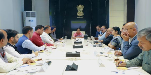 दिल्ली में प्रदूषण को नियंत्रित करने के लिए प्रभावी उपाय किए जा रहे : रेखा गुप्ता