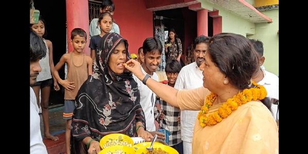 धमदाहा की बेटी फिर मैदान में: विकास के दम पर लेसी सिंह ने बढ़ाया जनसंपर्क अभियान