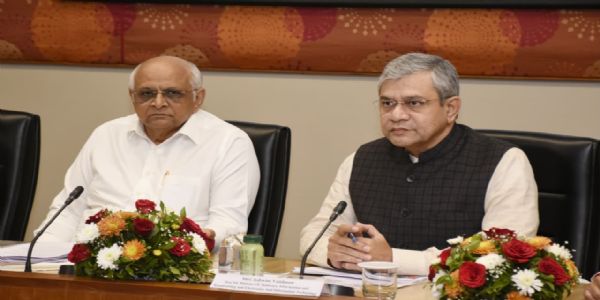 देश के विकास के लिए इलेक्ट्रॉनिक्स और सेमीकंडक्टर उत्पादन क्षेत्र में चलाया जा रहा विशेष अभियान : अश्विनी वैष्णव