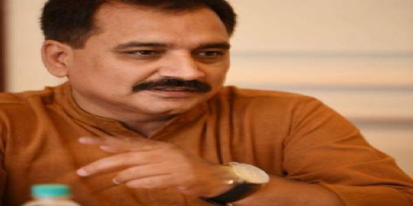 प्रदूषण पर आम आदमी पार्टी के लगाए आरोपों पर दिल्ली भाजपा अध्यक्ष ने किया पलटवार