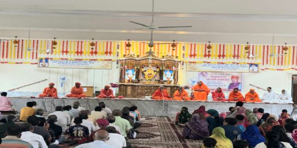 आत्म ज्ञान बिना सब कर्म निरर्थक: अंबालिका बाईजी