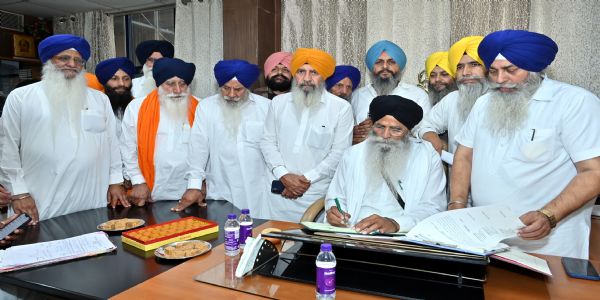 हरजिंदर सिंह धामी लगातार पांचवीं बार चुने गए एसजीपीसी के अध्यक्ष, मंडवाला बने महासचिव