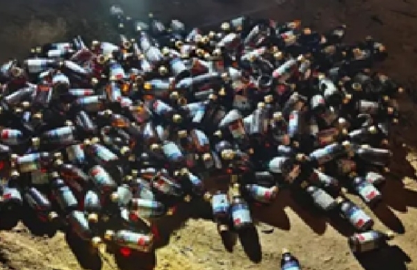 छिपाई गई 286 शीशी नशीली कफ सिरप जब्त