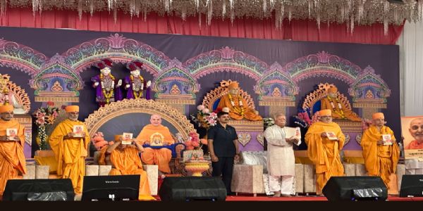 “जीवन उत्कर्ष महोत्सव” के शुभारंभ पर पहुंचे : सरसंघचालक