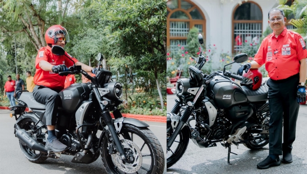 छत्तीसगढ़ के मुख्यमंत्री  साय बाइक चलाकर युवाओं को सुरक्षित ड्राइविंग का संदेश देते छत्तीसगढ़ के मुख्यमंत्री  साय बाइक चलाकर युवाओं को सुरक्षित ड्राइविंग का संदेश देते